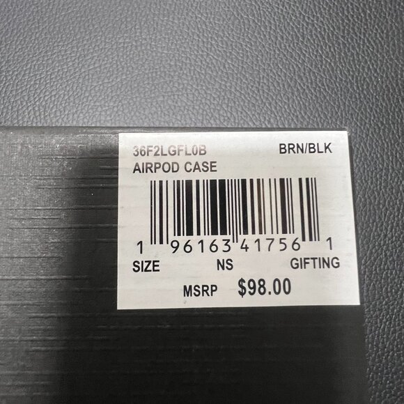 Michael Kors Men Women's Airpods Case Unisex Black with Lanyard Comes With Box - Picture 4 of 4